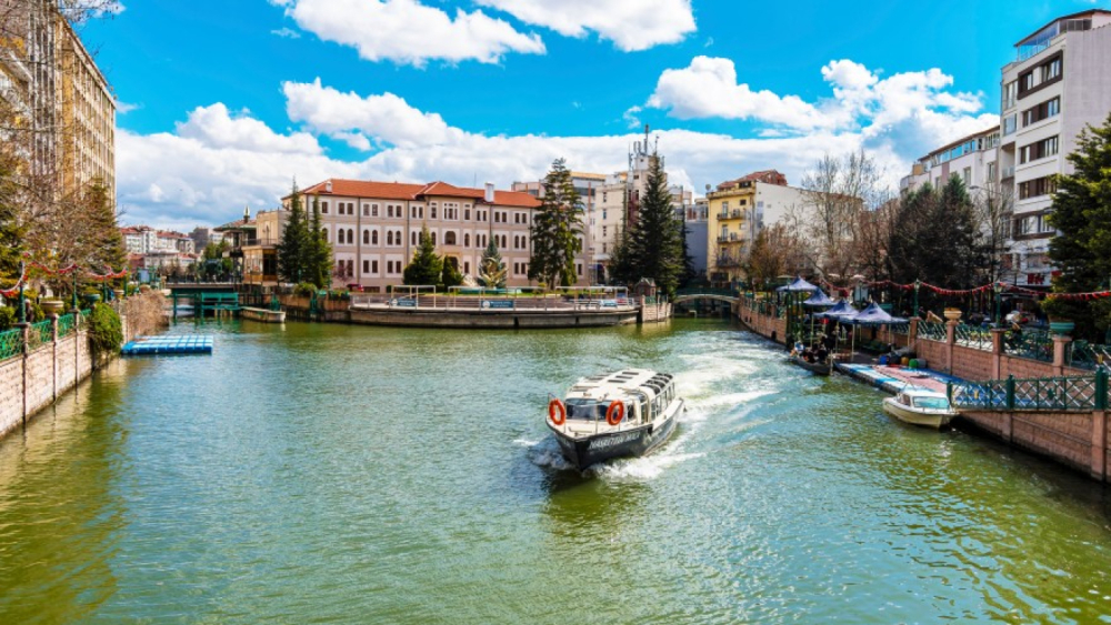 Türkiye’de huzur içinde yaşamak isteyenler için adres belli. Dedektif Gazeteci’nin