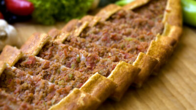 Taş fırından yayılan o mis gibi kokuyu takip ettiğinizde, sizi