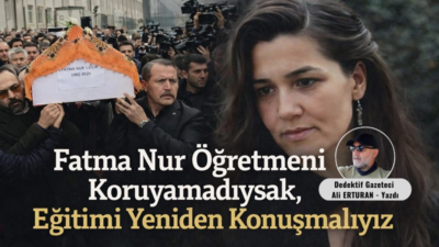 Bir öğretmen sınıfa girdiğinde elindeki tebeşirden önce, taşıdığı kimlik görünür.